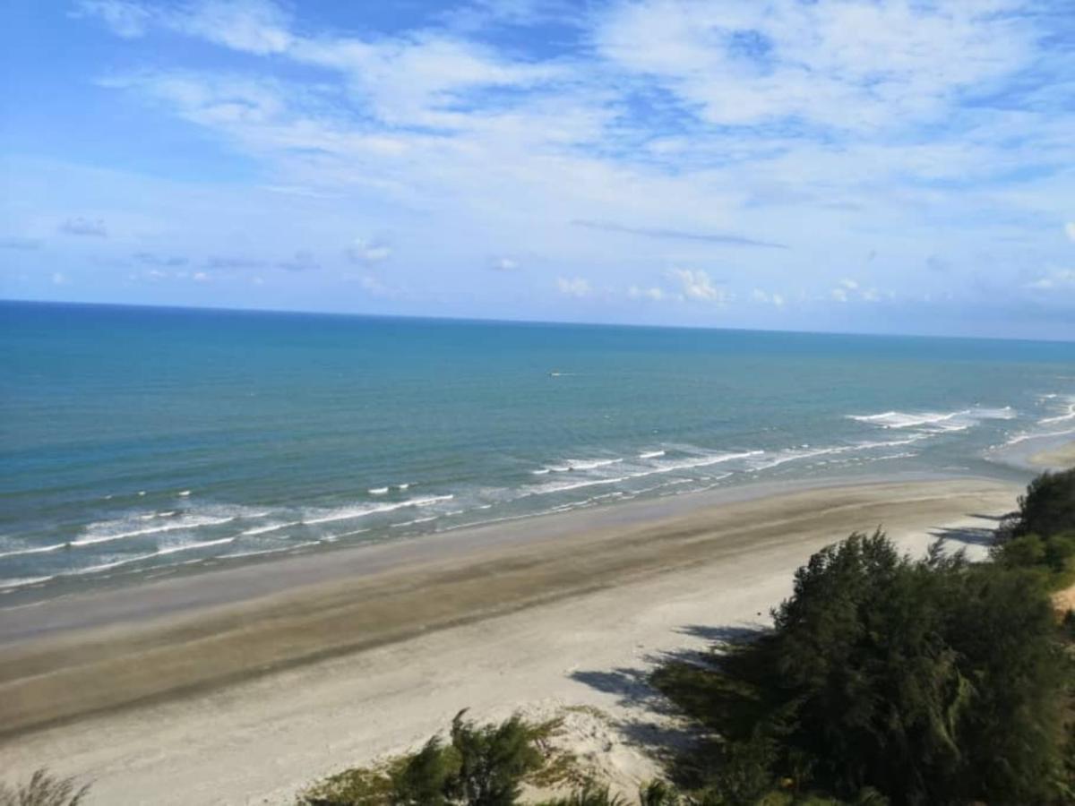 Timurbay By Seascape Kuantan Exteriör bild